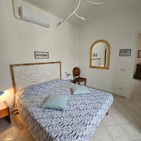 L'Airone - Casa Vacanza マンデッロ・デル・ラーリオ エクステリア 写真
