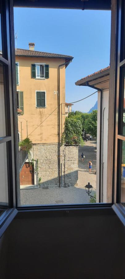 L'Airone - Casa Vacanza マンデッロ・デル・ラーリオ エクステリア 写真